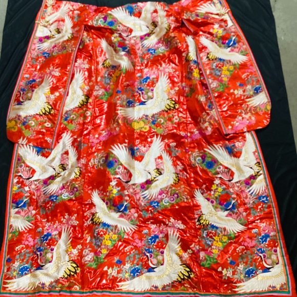 Vintage Japanese Kimono Wedding Red Gold Cranes Flower, Stuffed Hem, Pure Silk - Picture 6 of 6